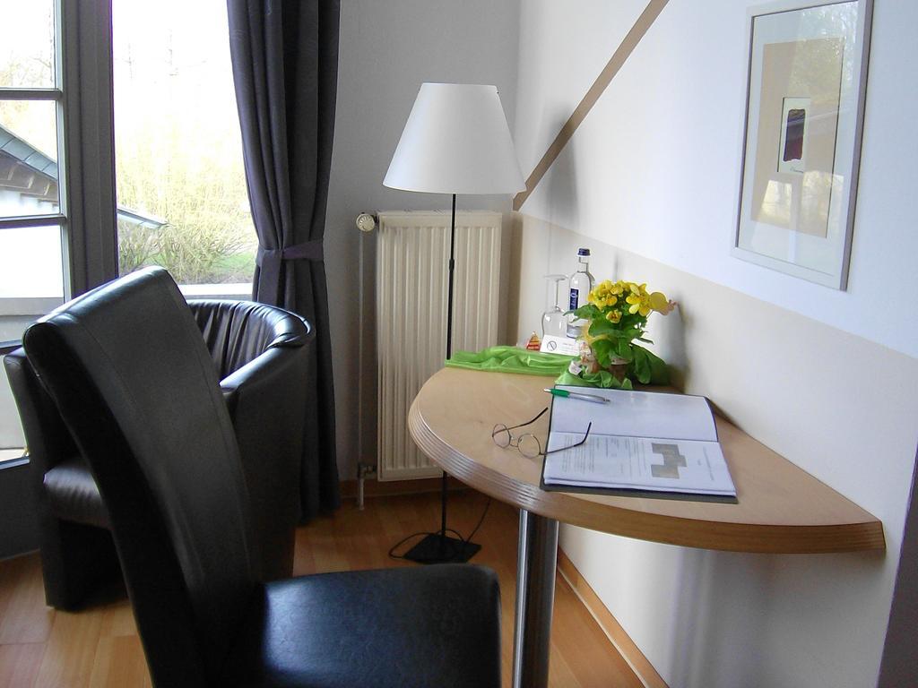 Hotel Land Und Meer Otterndorf Buitenkant foto
