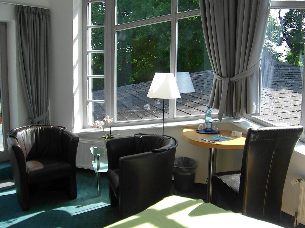 Hotel Land Und Meer Otterndorf Buitenkant foto