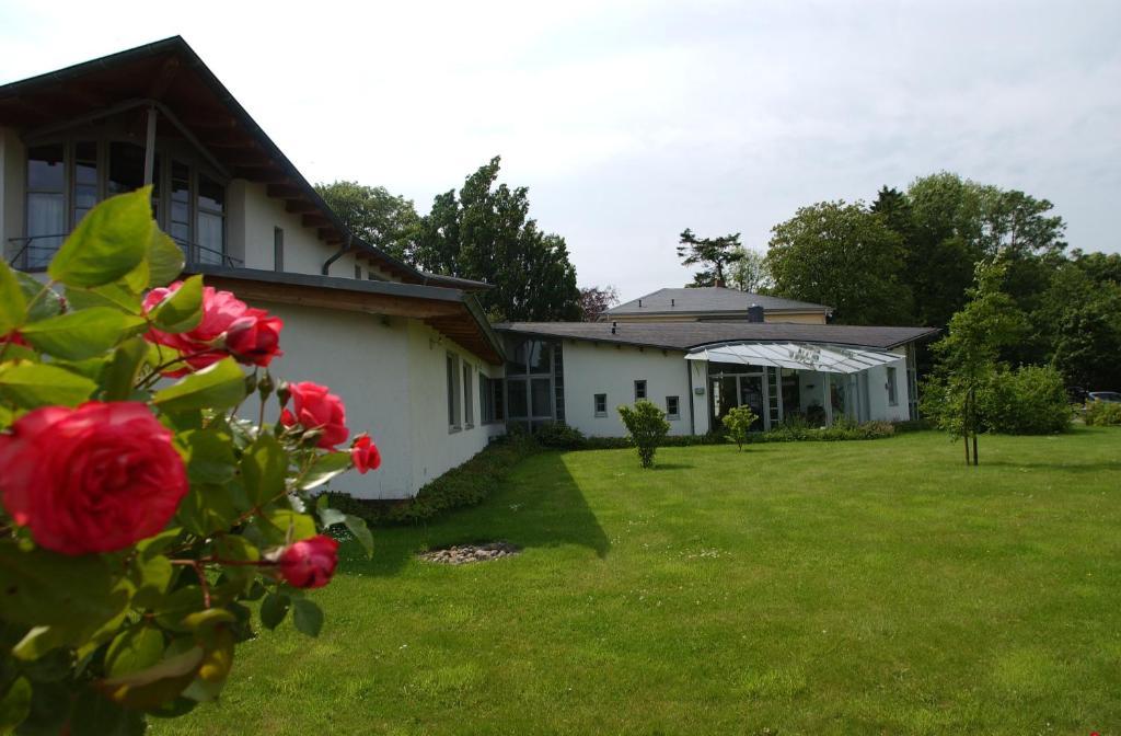 Hotel Land Und Meer Otterndorf Buitenkant foto