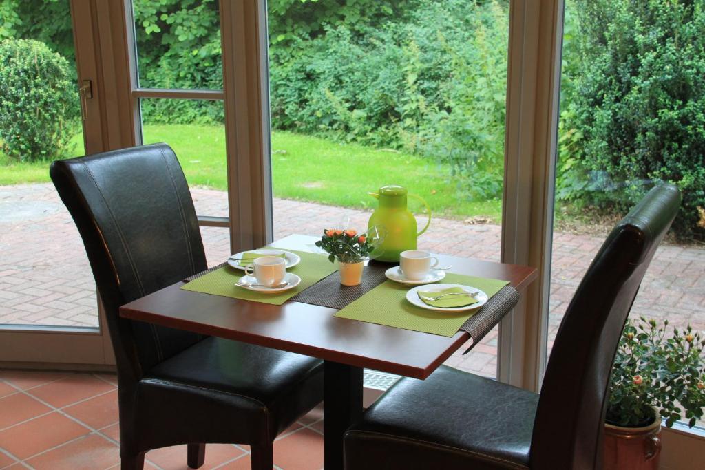 Hotel Land Und Meer Otterndorf Buitenkant foto